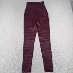Maniere de voir Faux Vegan Leather Pants Size 6 22x30 Red Ribbed Ankle Zips